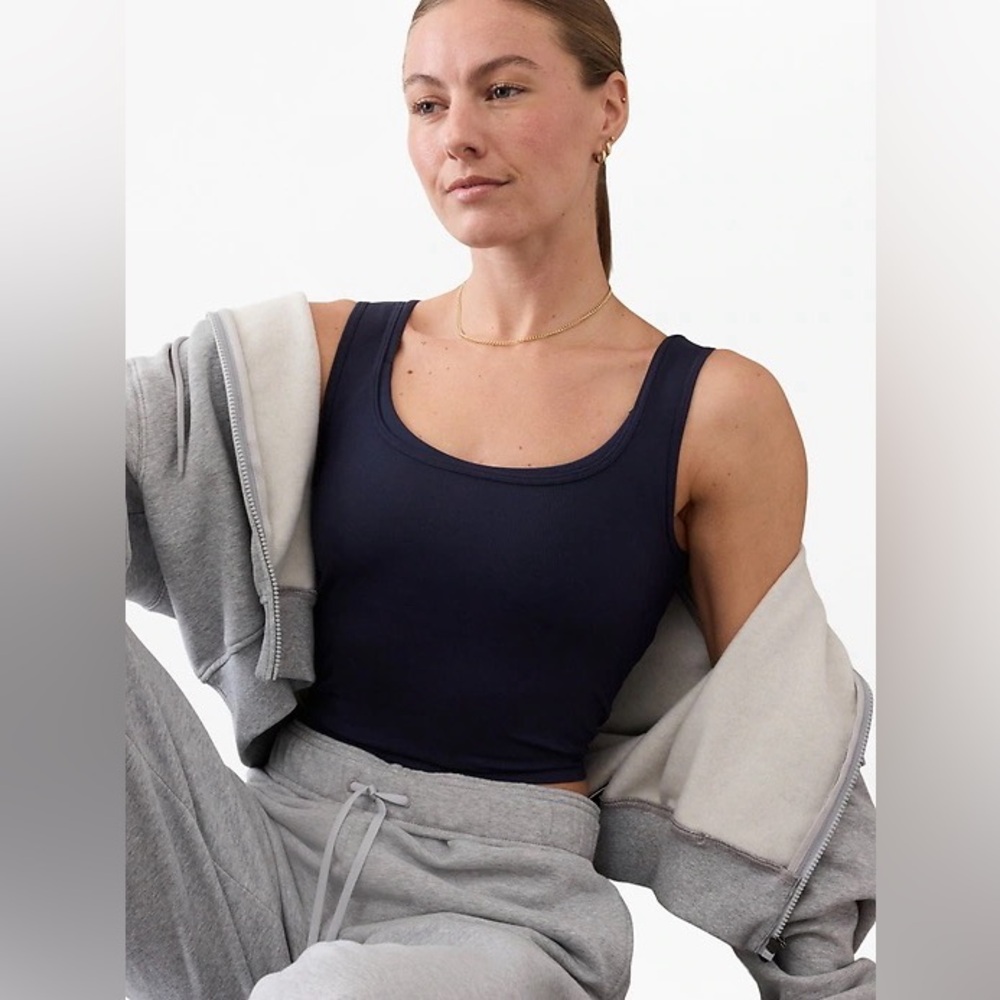 ⚡️🚚 MOVING SALE! 💙 BNWT Athleta Signature Rib Square Neck Crop Tank